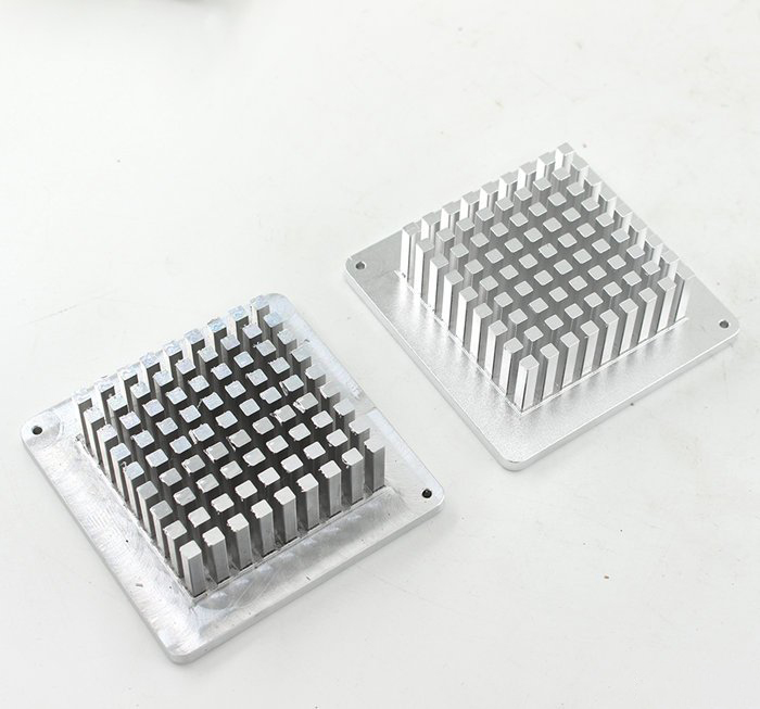 Aluminum radiator fin polishing and deburring